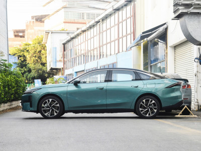 Geely Galaxy L6  Фото №7